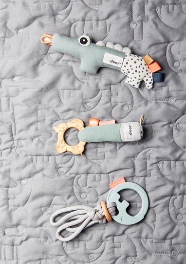 Done by Deer Grzechotka Sensoryczna Croco