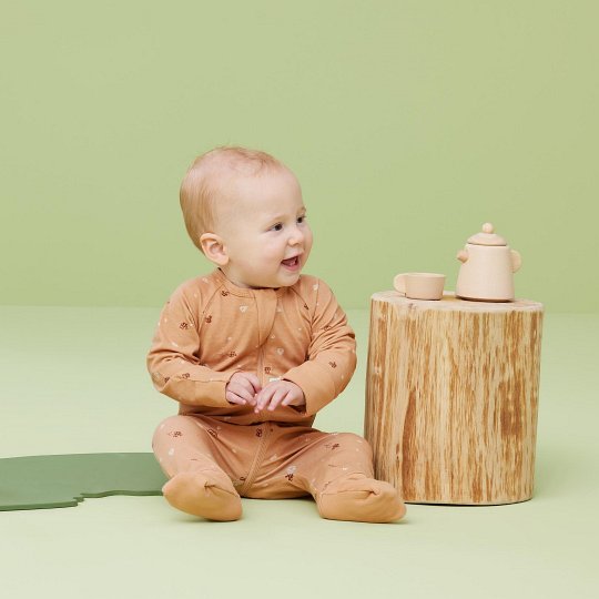 ergoPouch Śpiworek z nogawkami 6-12M 0.2TOG Honey Bees