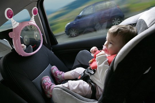 Benbat Lusterko aktywne do samochodu Oly Pink