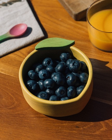 Oli & Carol Drewniana Miseczka dla Dziecka Cytryna