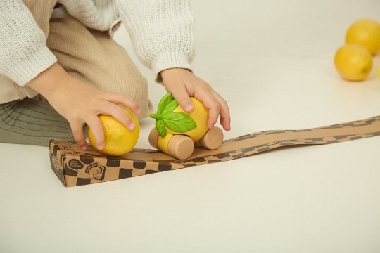 Oli & Carol Samochodzik dla Niemowlaka Cytryna Lou