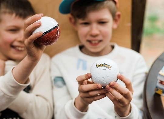 Ravensburger Puzzle 3D Kula Pokemon 54 el. Czerwona