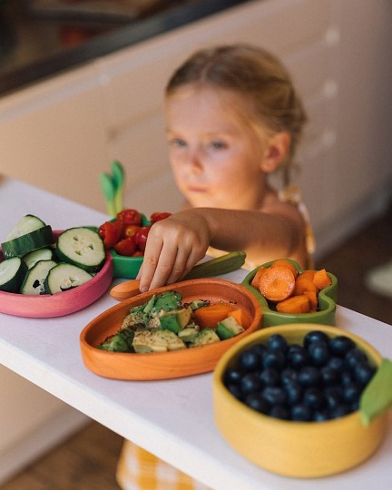 Oli & Carol Drewniany Talerzyk Dzielony dla Dziecka Marchewka