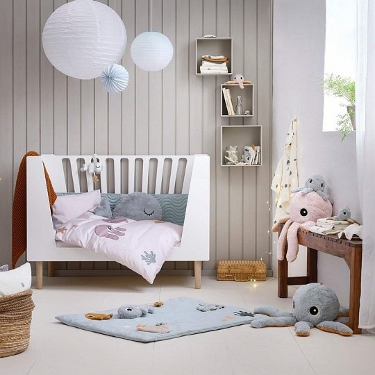 Done by Deer Ochraniacz do Łóżeczka Pikowany Waves Blue