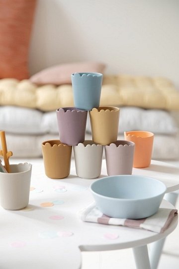 Done by Deer Kubek dla Dziecka Kiddish Croco Sand 2szt.