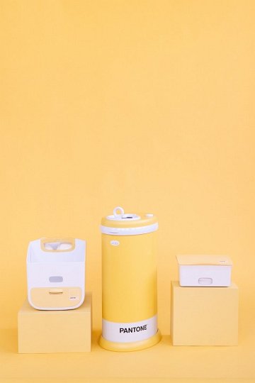 Ubbi Pojemnik na Mokre Chusteczki Pantone Yellow