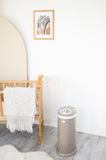 Ubbi Stalowy Kosz na Pieluchy Taupe