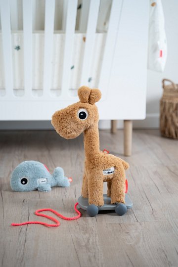 Done by Deer Żyrafa do Ciągnięcia Raffi