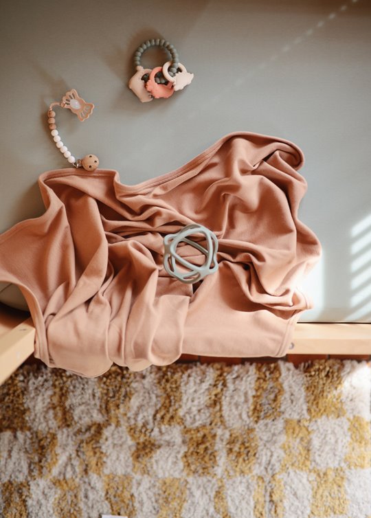 FRIGG Lucky Smoczek symetryczny 2-pak silikon 6-18m Cream / Blush