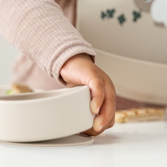 Done by Deer Zestaw Obiadowy z Przyssawką Sand