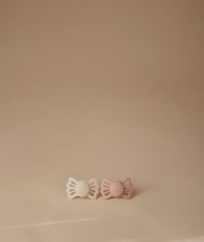 FRIGG Lucky Smoczek symetryczny 2-pak silikon 6-18m Cream / Blush
