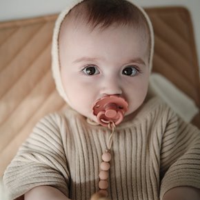 Mushie Zawieszka do Smoczka Hera Blush