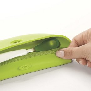 OXO Zestaw Śliniak Zwijany z Łyżeczką Gree