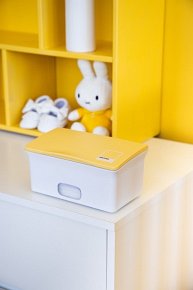 Ubbi Pojemnik na Mokre Chusteczki Pantone Yellow