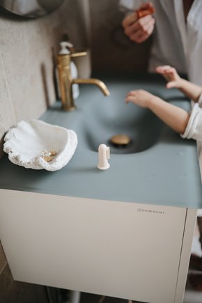 Mushie Szczoteczka Silikonowa na Palec 2-pak Cambridge Blue / Shi