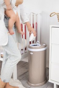 Ubbi Stalowy Kosz na Pieluchy Taupe