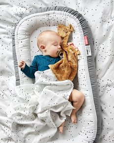 Done by Deer Dreamy Dots Gniazdko White G