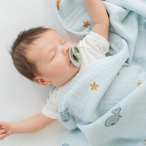 Done By Deer Kocyk Muślinowy 100x100cm Wally Blue GOTS