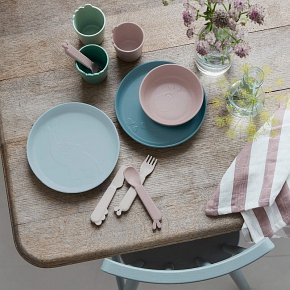 Done by Deer Kubek dla Dziecka Kiddish Croco Mustard 2szt.