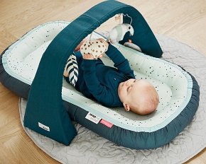 Done by Deer Dreamy Dots Gniazdko Blue