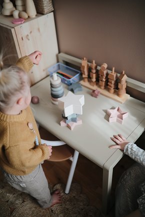 Mushie Wieża do Układania Gwiazdki Nesting Star Orginal