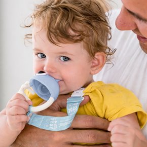 Mombella Gryzak Uspokajający Rybka 3w1 Light Blue