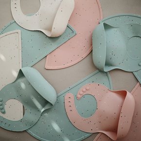 Mushie Śliniak Silikonowy Vanilla Confetti